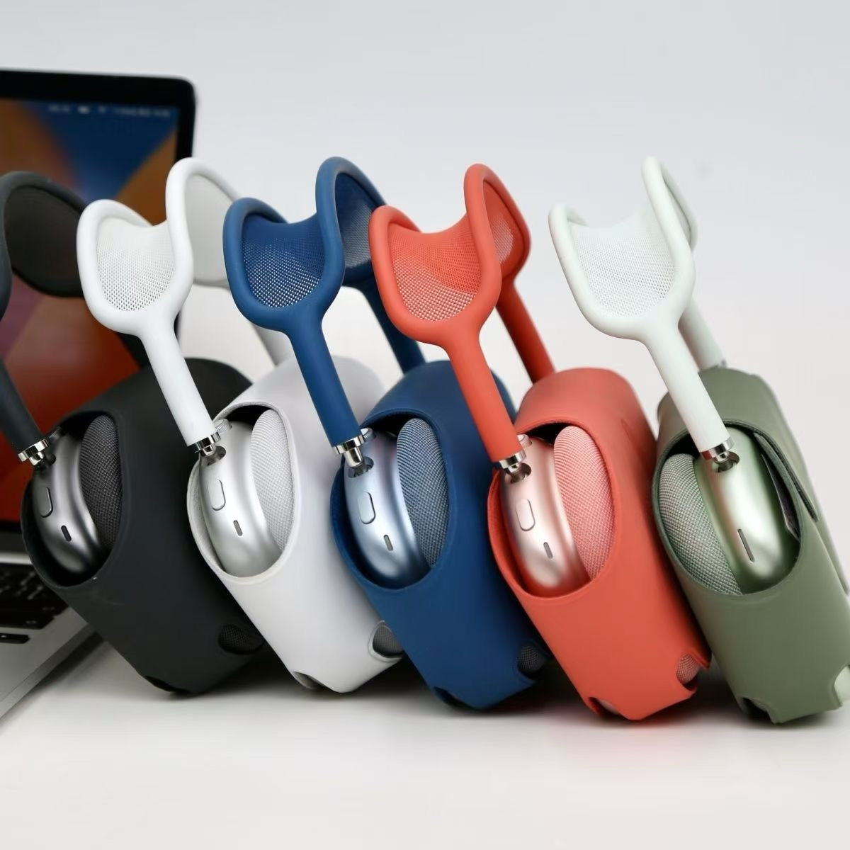 Apple AirPods maxs